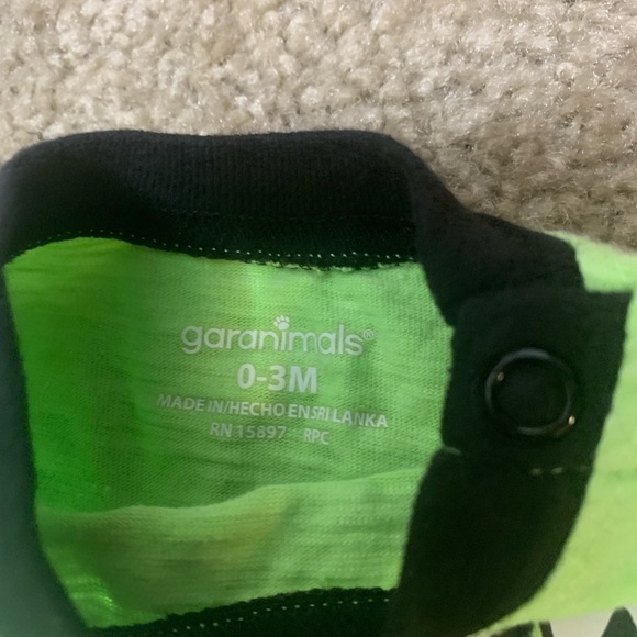 Lot of Adorable BABY ONESIES Sz 3 MO - 6 to 9 MO - Picture 9 of 12